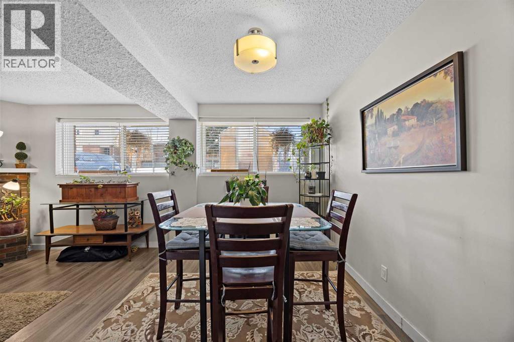11254 6 Street Sw, Calgary, AB - Indoor Photo Showing Dining Room