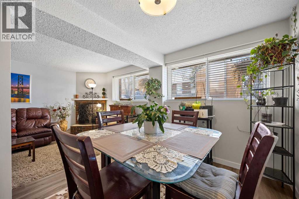 11254 6 Street Sw, Calgary, AB - Indoor Photo Showing Dining Room