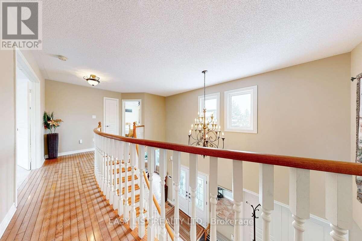 37 Nevada Crescent, Vaughan, ON - Indoor Photo Showing Other Room