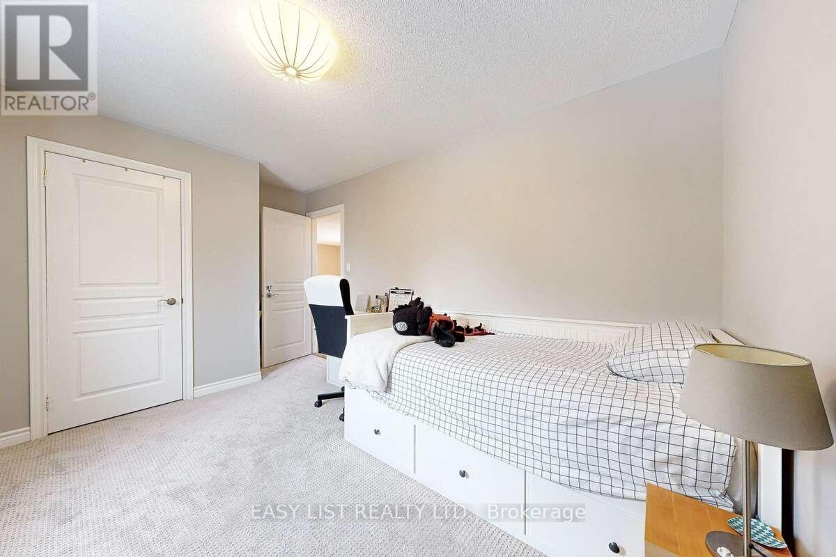 37 Nevada Crescent, Vaughan, ON - Indoor Photo Showing Other Room