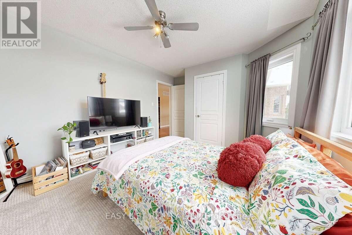 37 Nevada Crescent, Vaughan, ON - Indoor Photo Showing Bedroom