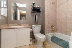 2nd Floor 4pc bathroom -