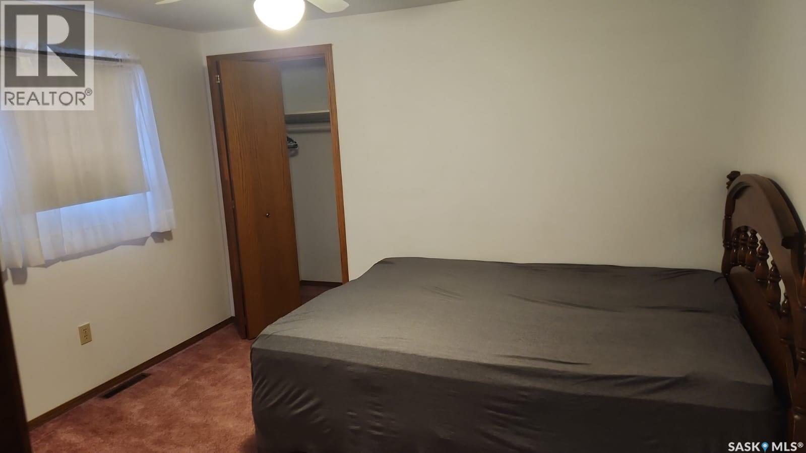 524 Boscurvis Avenue, Oxbow, SK - Indoor Photo Showing Other Room