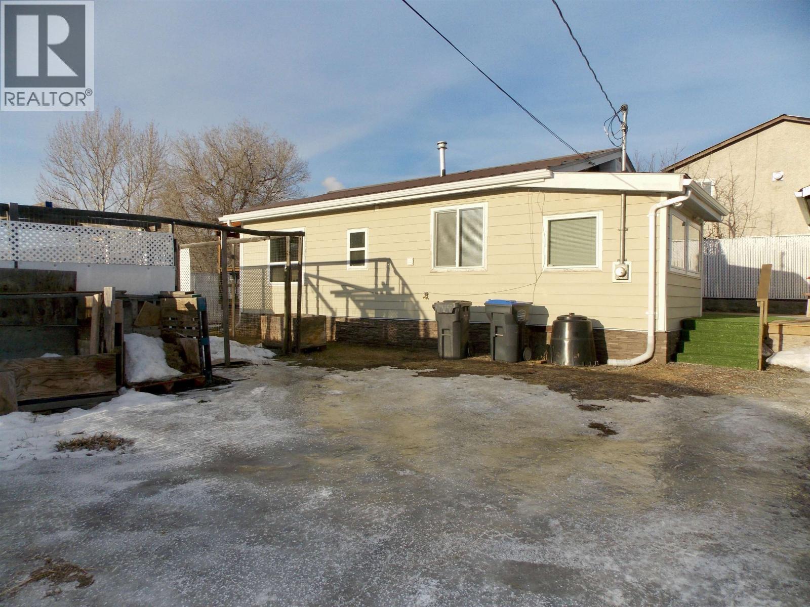 1196 N 2Nd Avenue, Williams Lake, BC - Outdoor