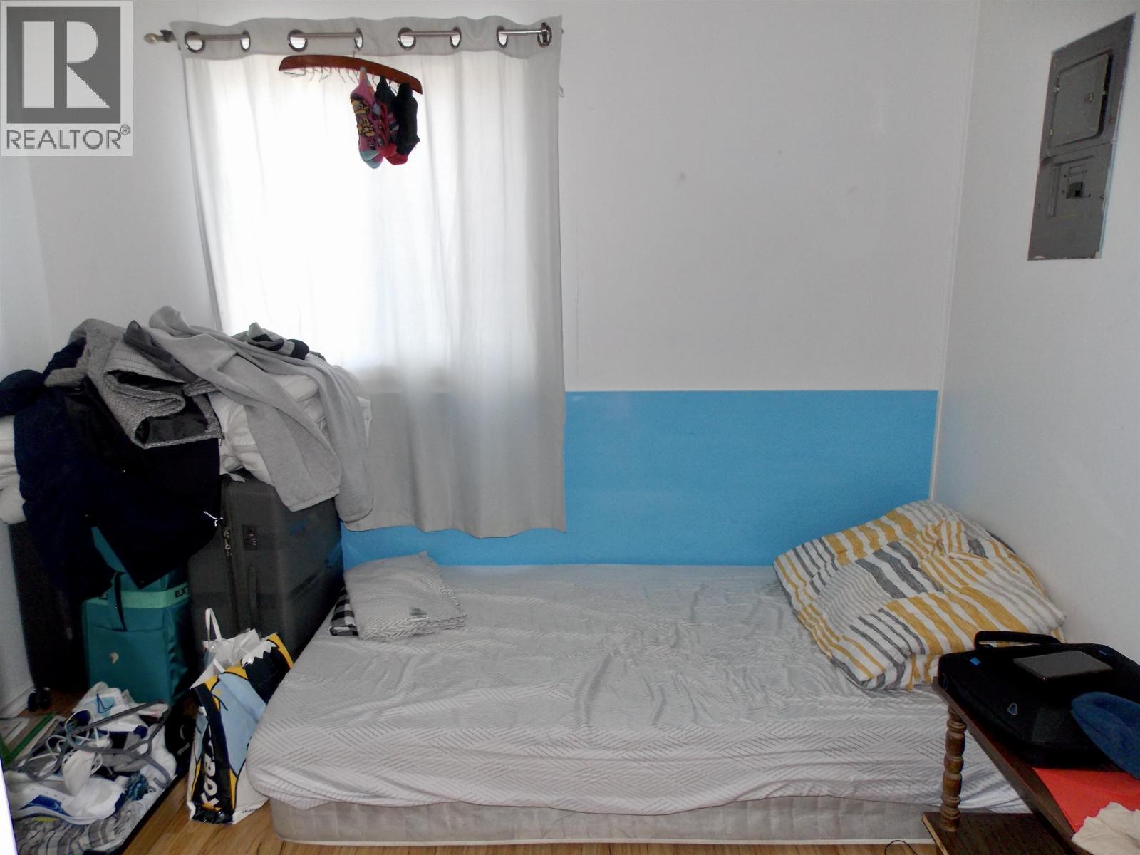 1196 N 2Nd Avenue, Williams Lake, BC - Indoor Photo Showing Bedroom