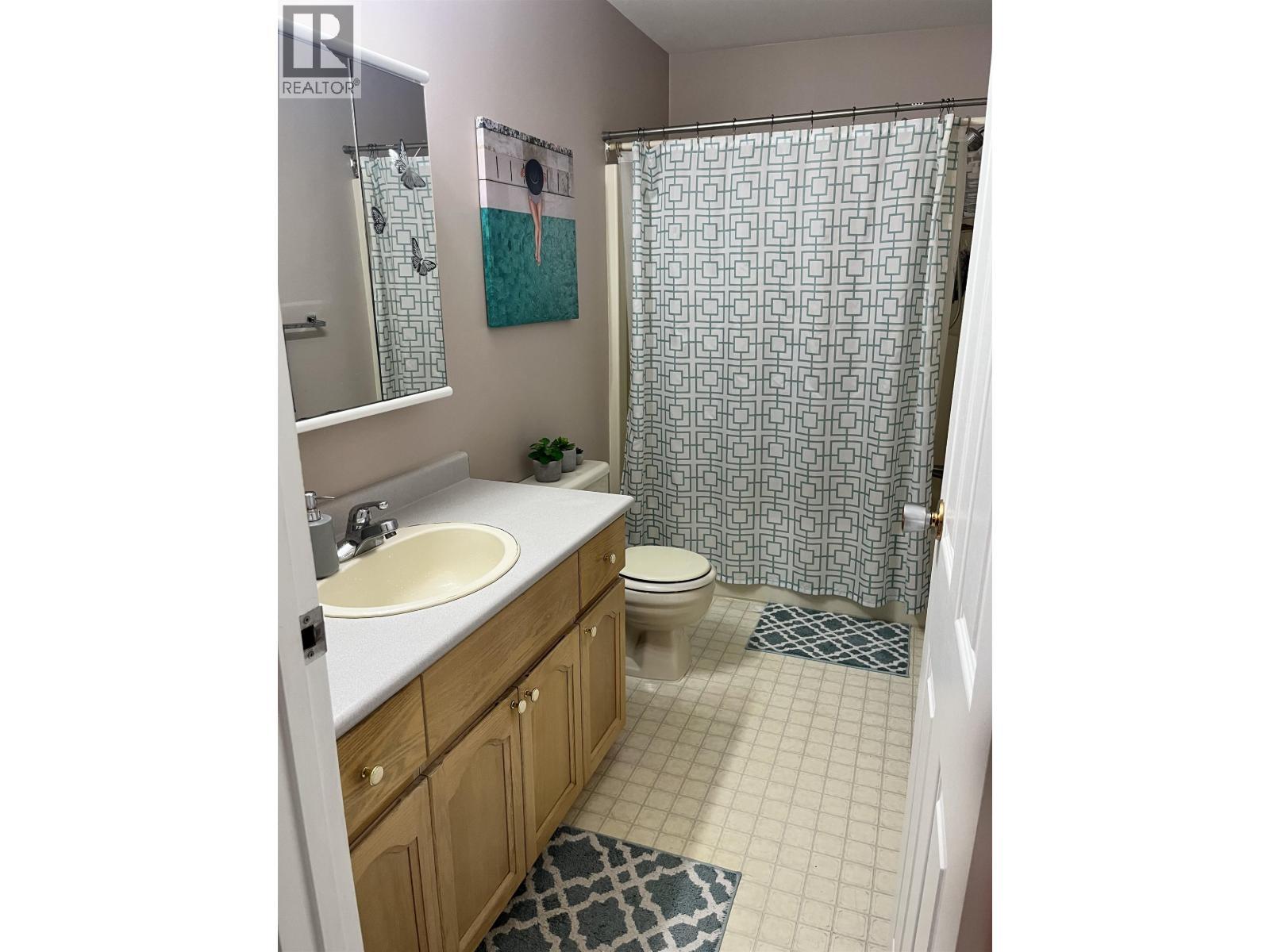 4 4737 Walsh Avenue, Terrace, BC - Indoor Photo Showing Bathroom