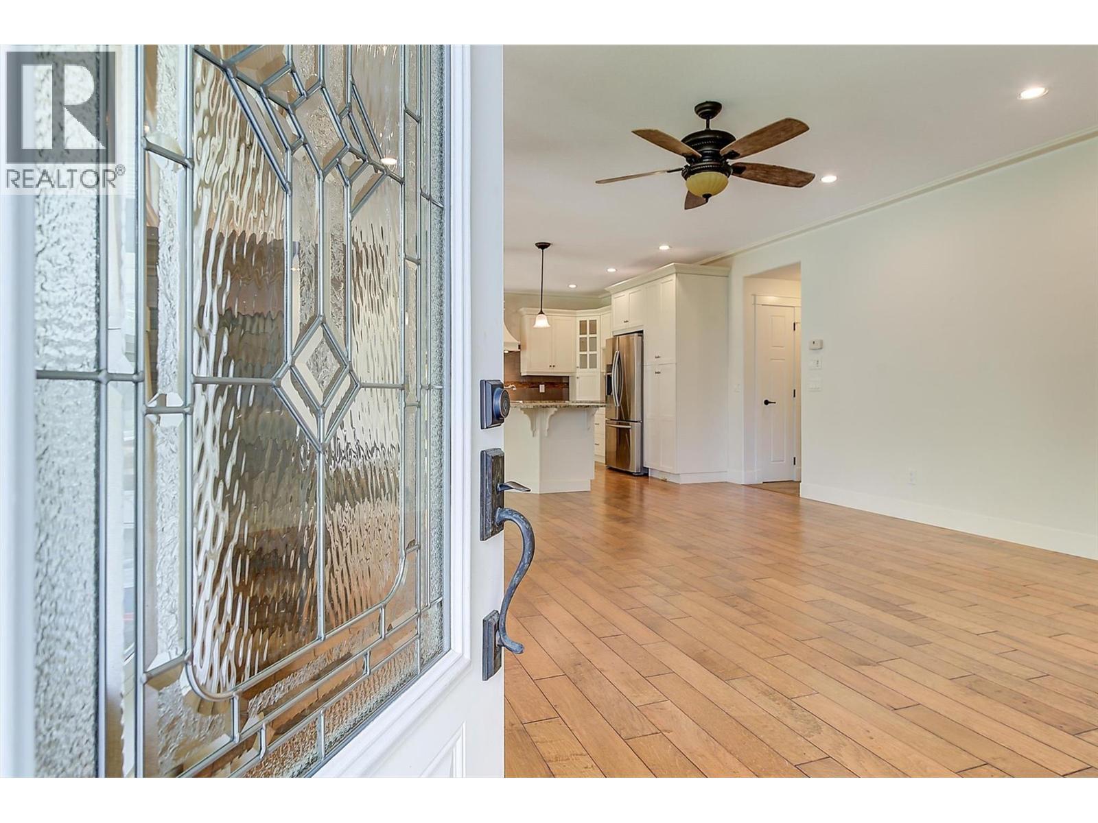 2423 Paramount Drive, West Kelowna, BC - Indoor Photo Showing Other Room