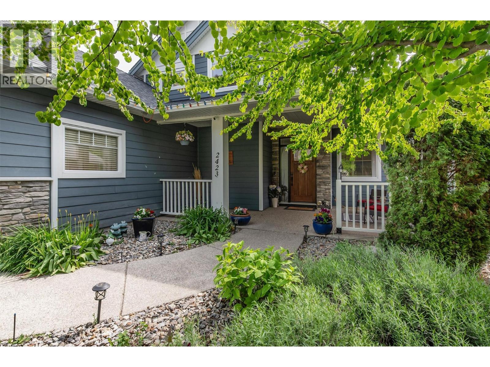 2423 Paramount Drive, West Kelowna, BC - Outdoor