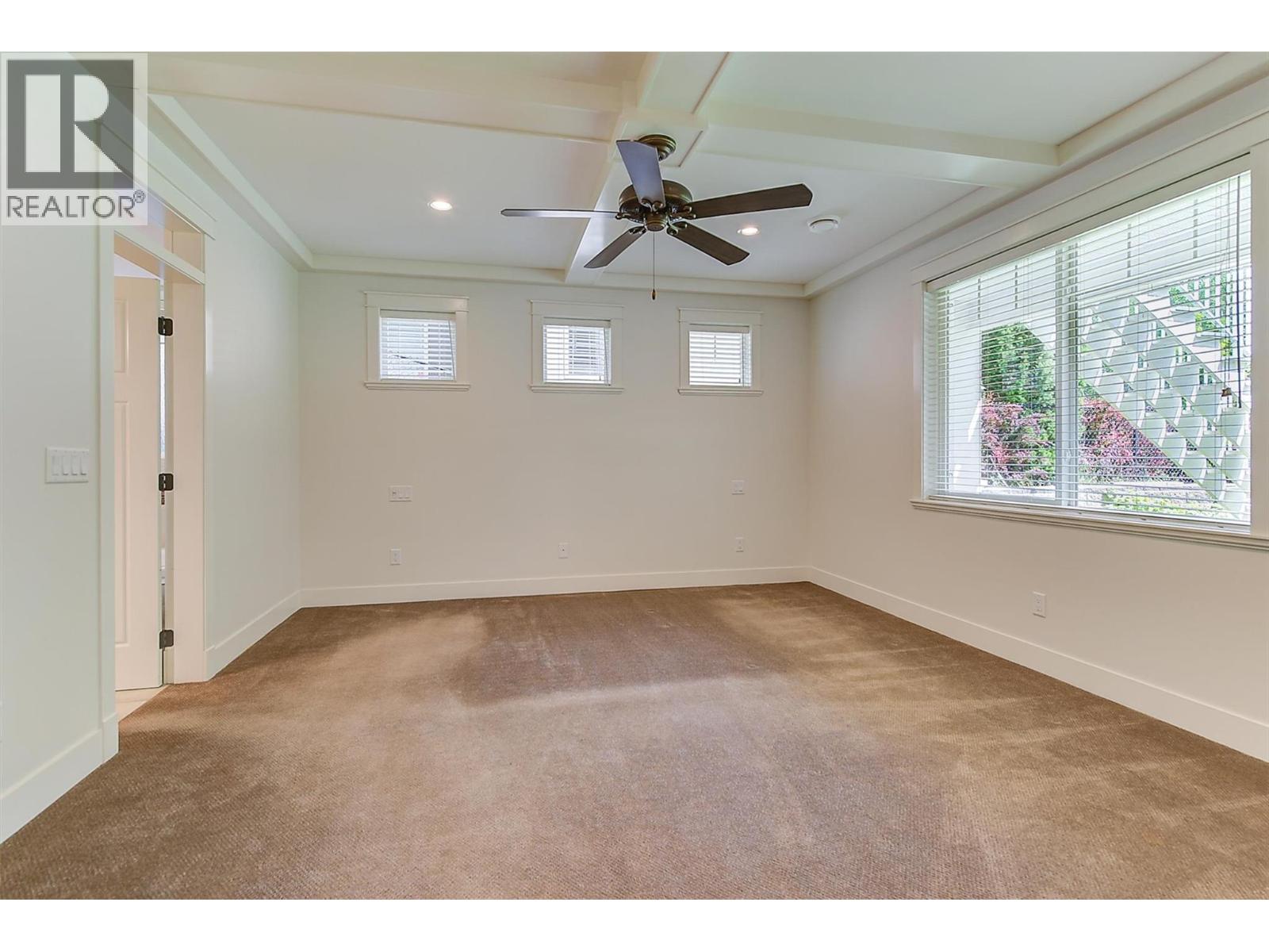 2423 Paramount Drive, West Kelowna, BC - Indoor Photo Showing Other Room