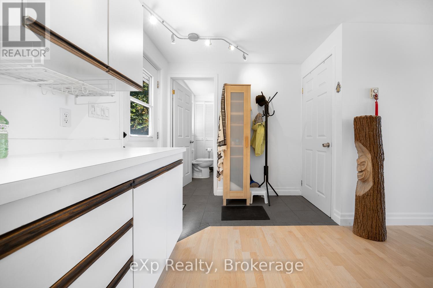 4 Fire Route 140 (Turtle Lane) Lane, Mckellar, ON - Indoor Photo Showing Other Room