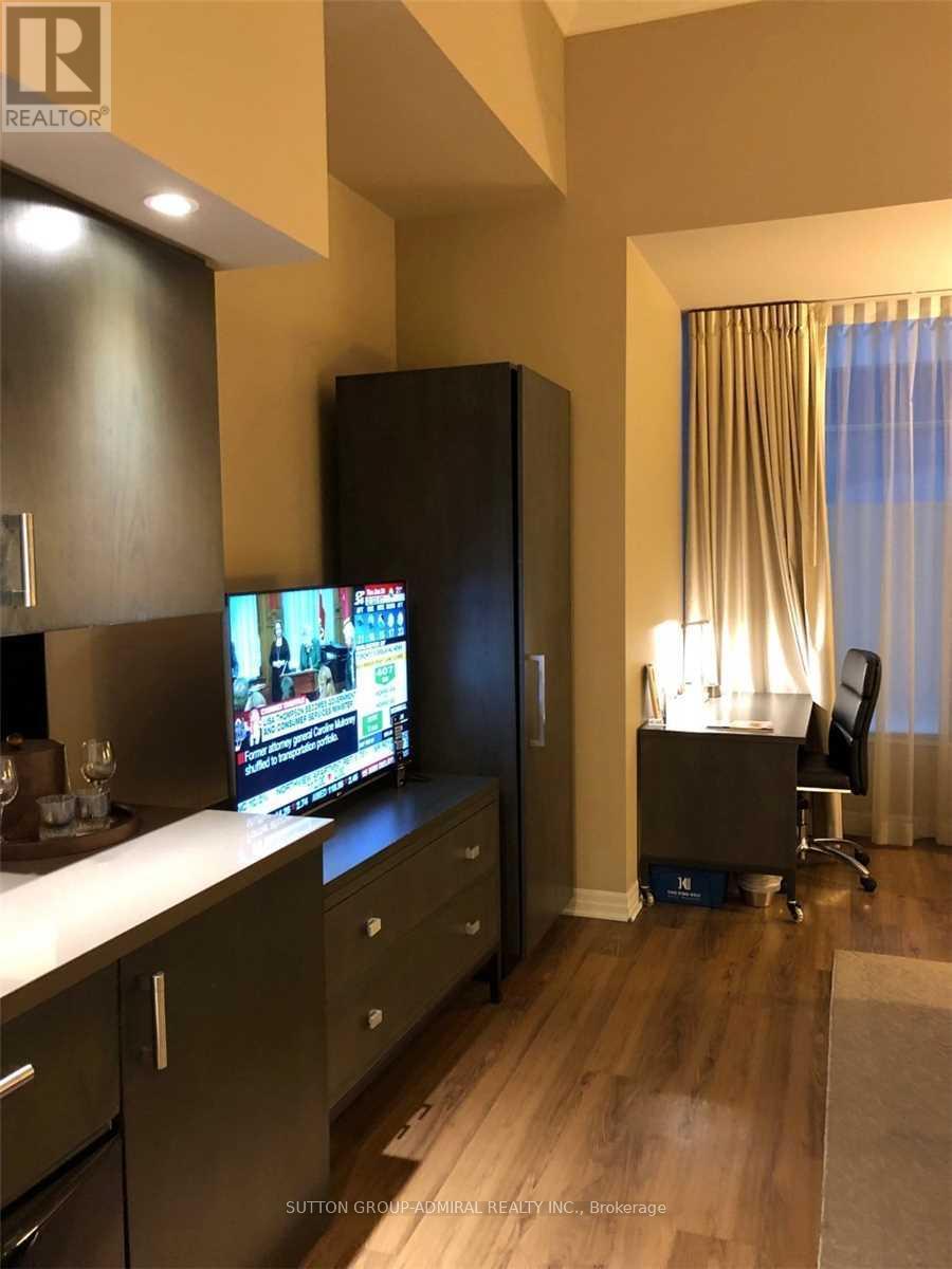 723 - 1 King Street W, Toronto, ON - Indoor