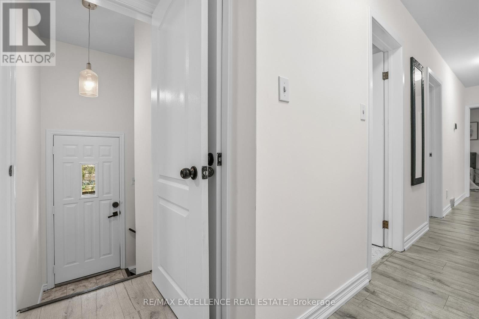 45 Stevenson Road N, Oshawa, ON - Indoor Photo Showing Other Room