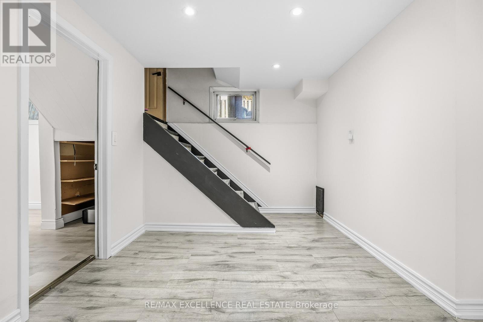 45 Stevenson Road N, Oshawa, ON - Indoor Photo Showing Other Room