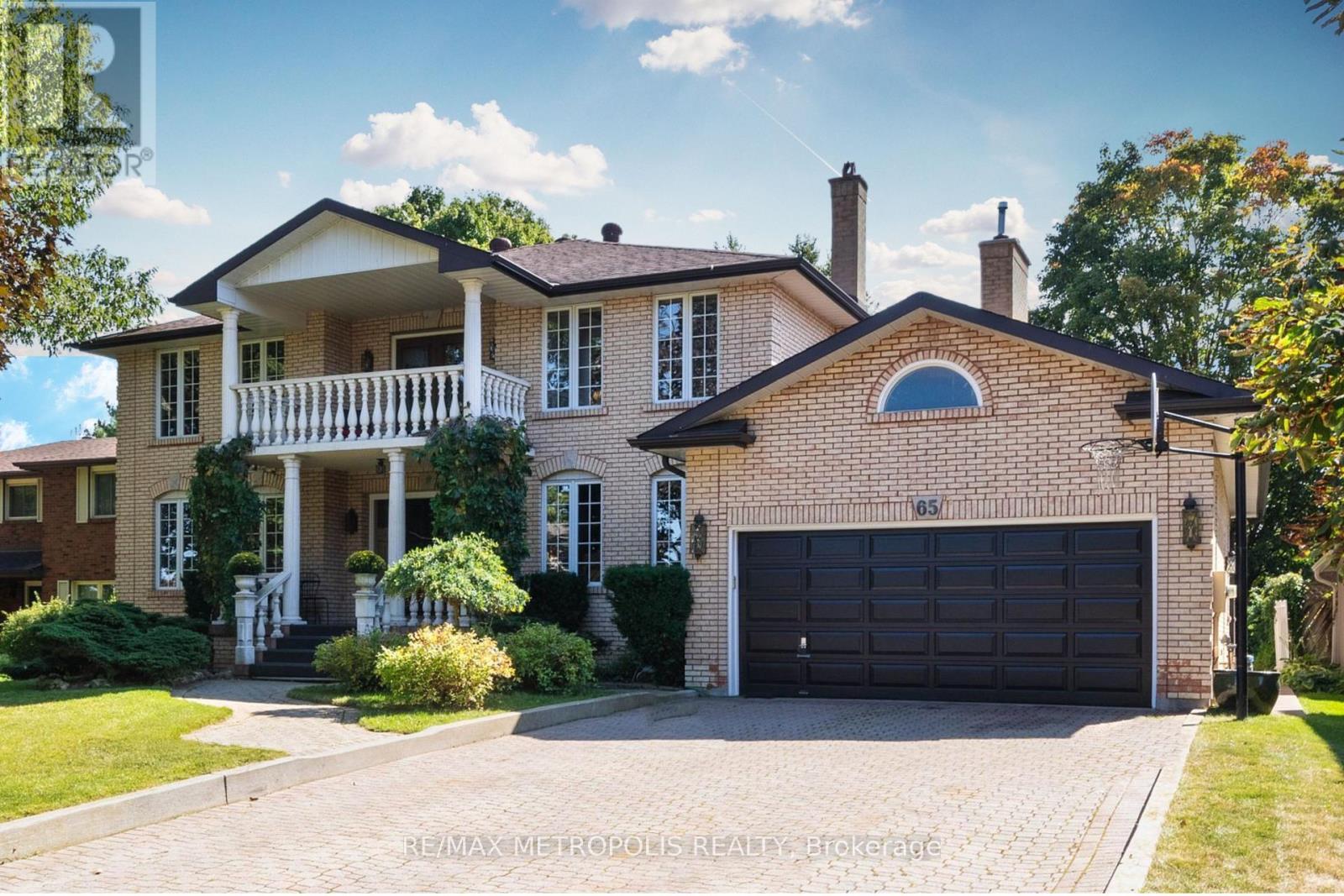 65 Woodcrest Road, Barrie, ON - Outdoor With Balcony With Facade
