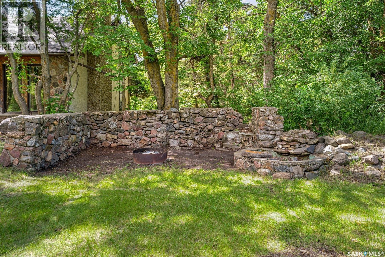 Norman And Maxine Gierl Yard Site, Leroy Rm No. 339, SK - Outdoor