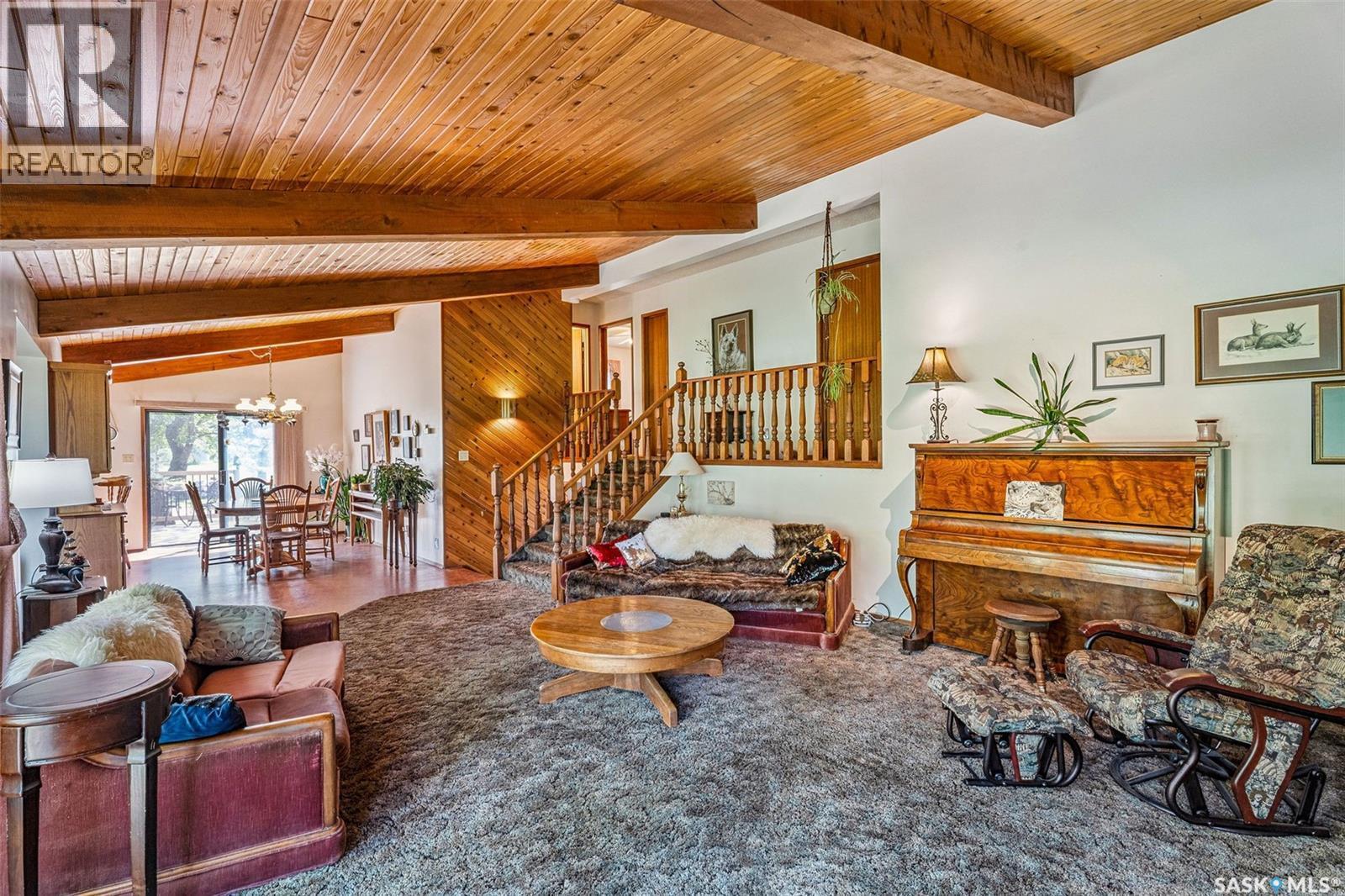 Norman And Maxine Gierl Yard Site, Leroy Rm No. 339, SK - Indoor Photo Showing Living Room