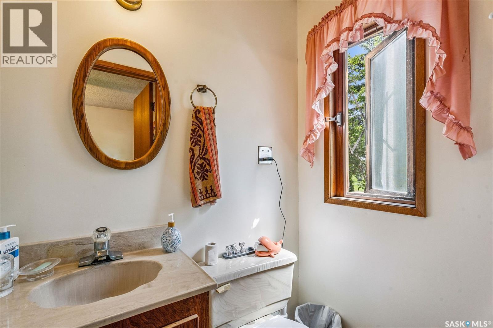 Norman And Maxine Gierl Yard Site, Leroy Rm No. 339, SK - Indoor Photo Showing Bathroom