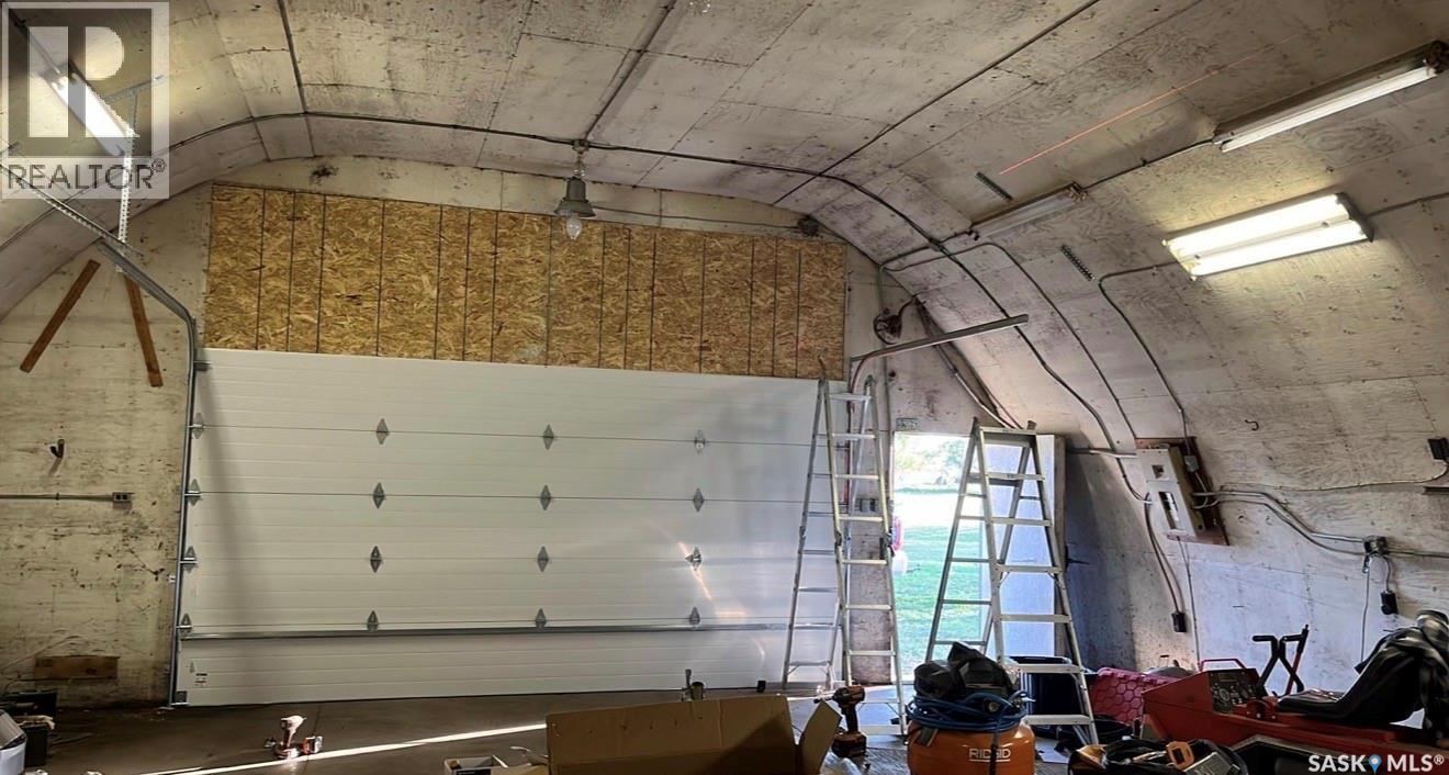 Norman And Maxine Gierl Yard Site, Leroy Rm No. 339, SK - Indoor Photo Showing Garage