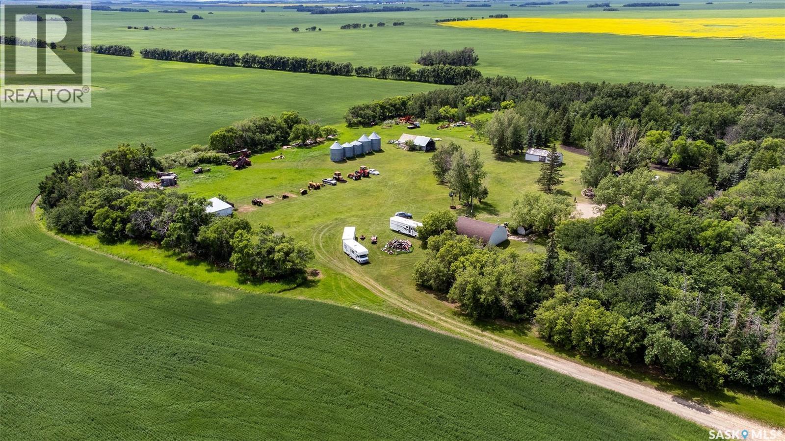 Norman And Maxine Gierl Yard Site, Leroy Rm No. 339, SK - Outdoor With View