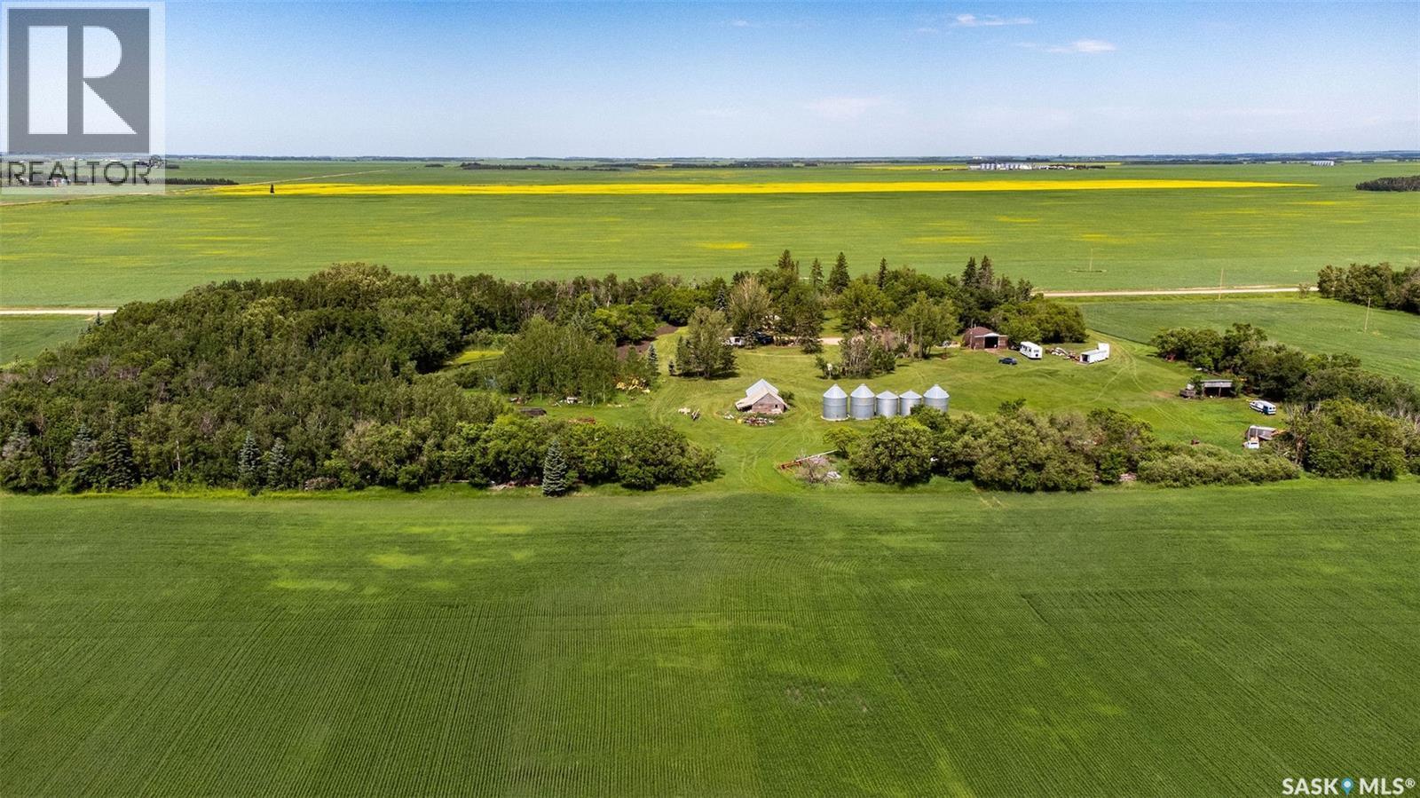 Norman And Maxine Gierl Yard Site, Leroy Rm No. 339, SK - Outdoor With View