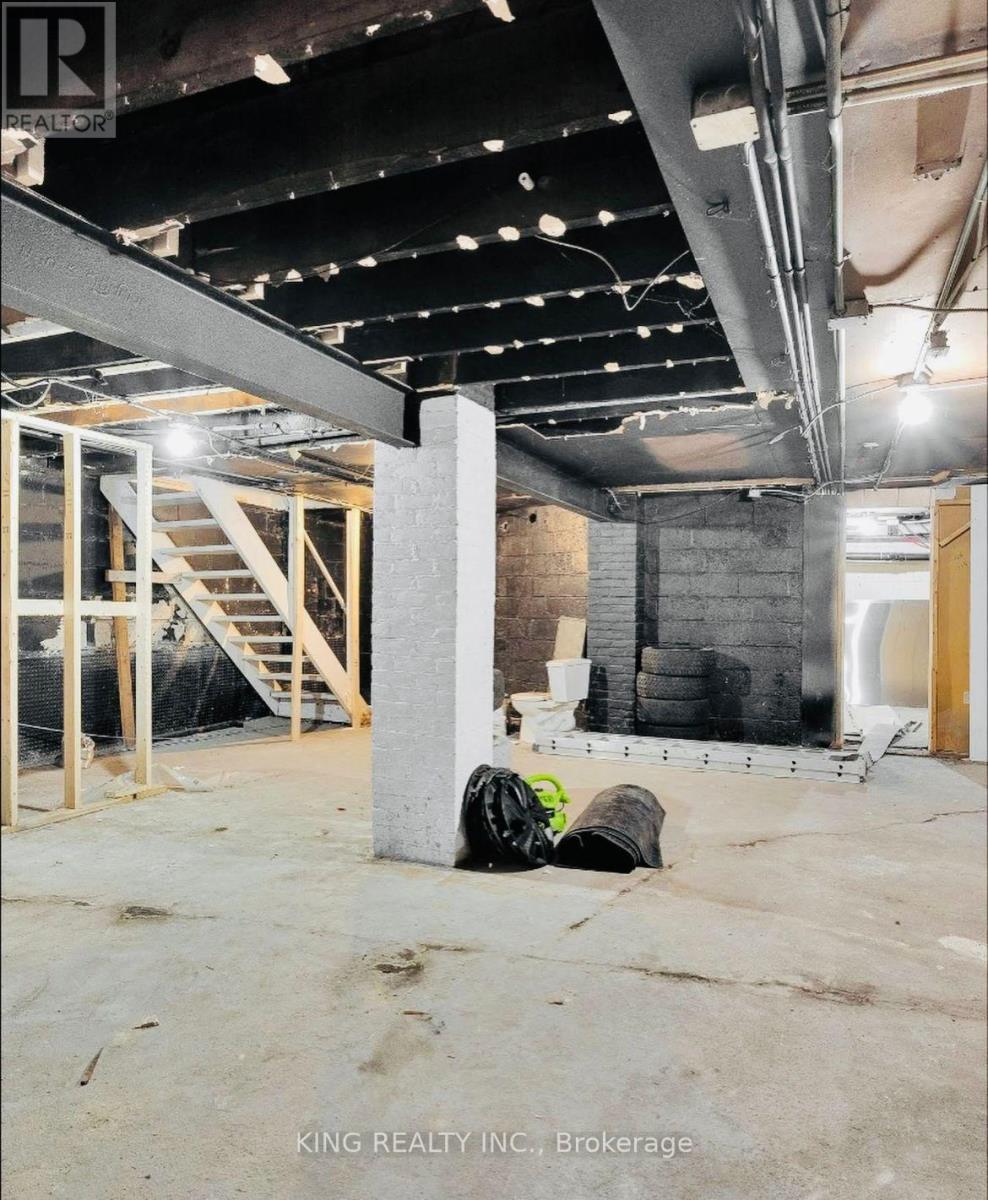 4781 Wyandotte Street E, Windsor, ON