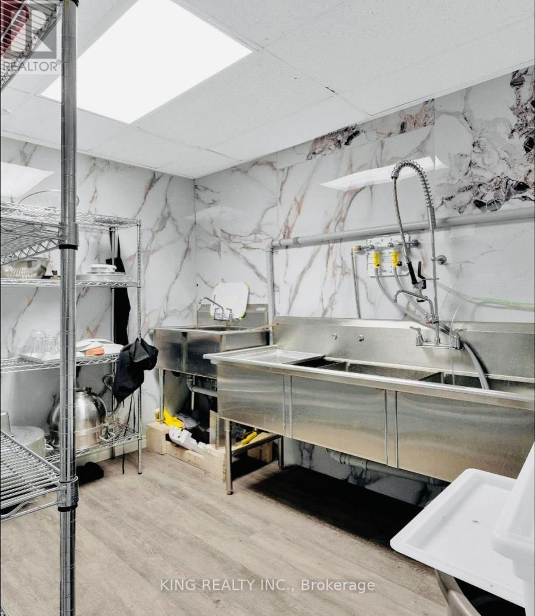 4781 Wyandotte Street E, Windsor, ON