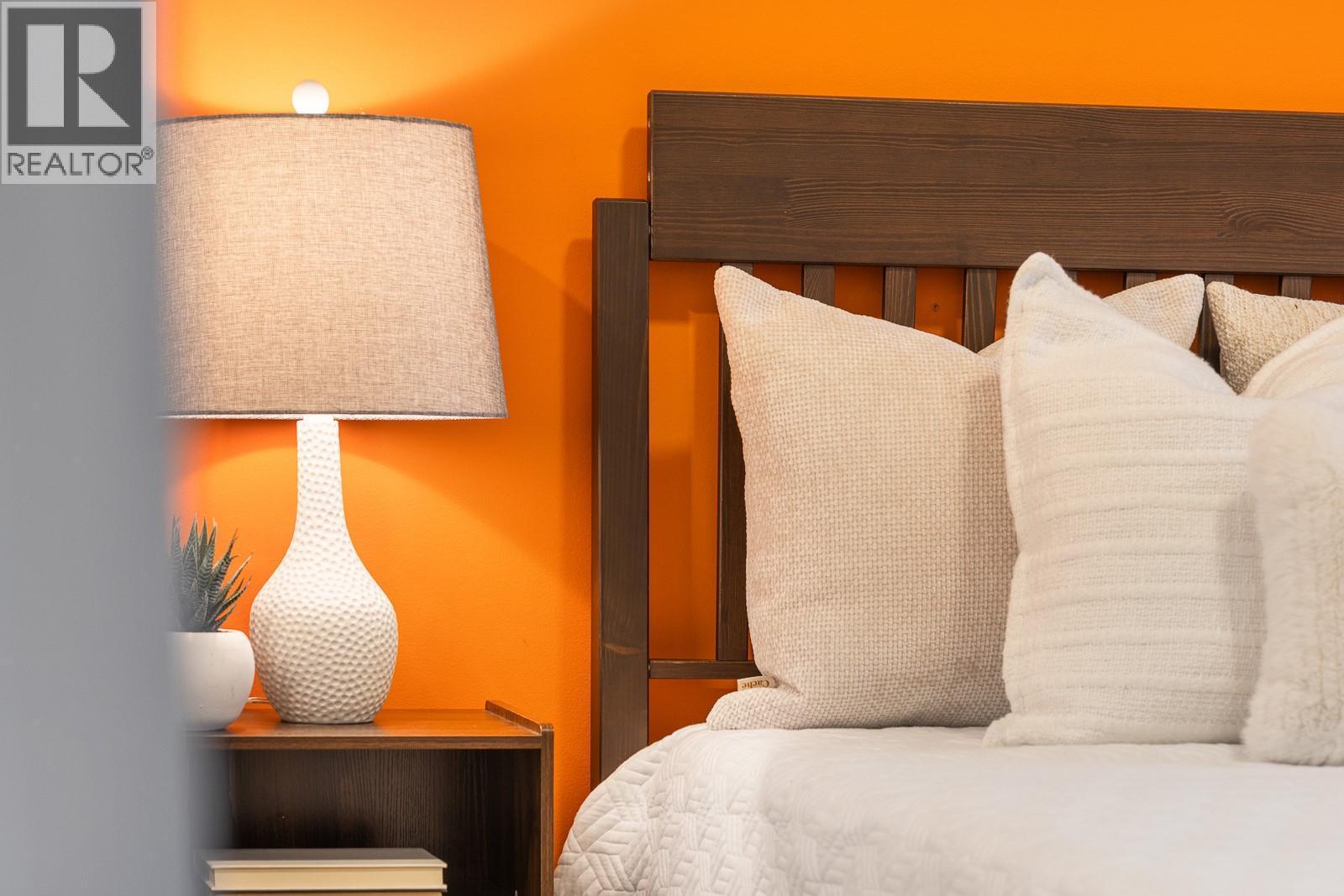 1775 Chapman Place Unit# Ph12, Kelowna, BC - Indoor Photo Showing Bedroom