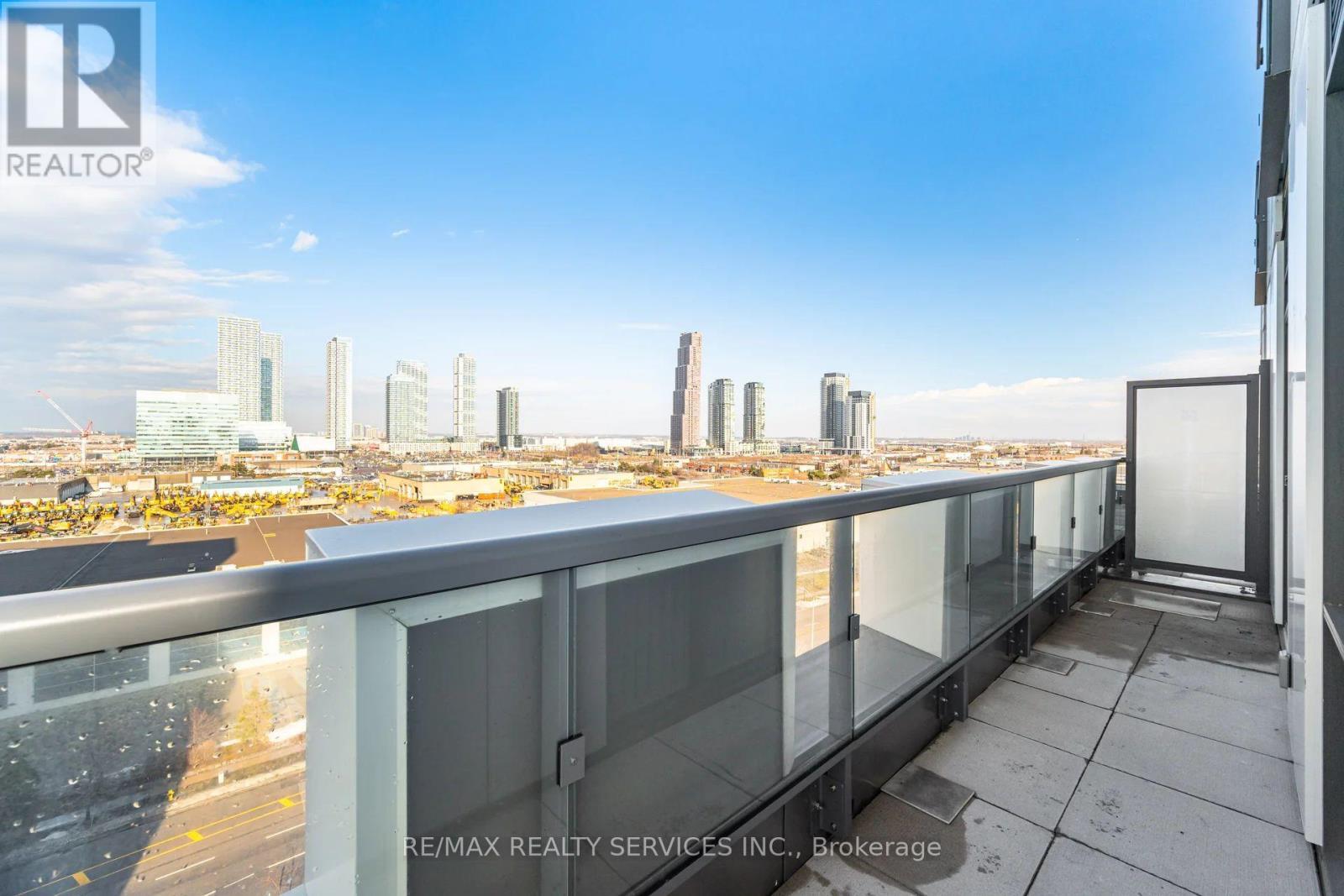 1007 - 60 Honeycrisp Crescent, Vaughan, ON - Outdoor With Balcony With View