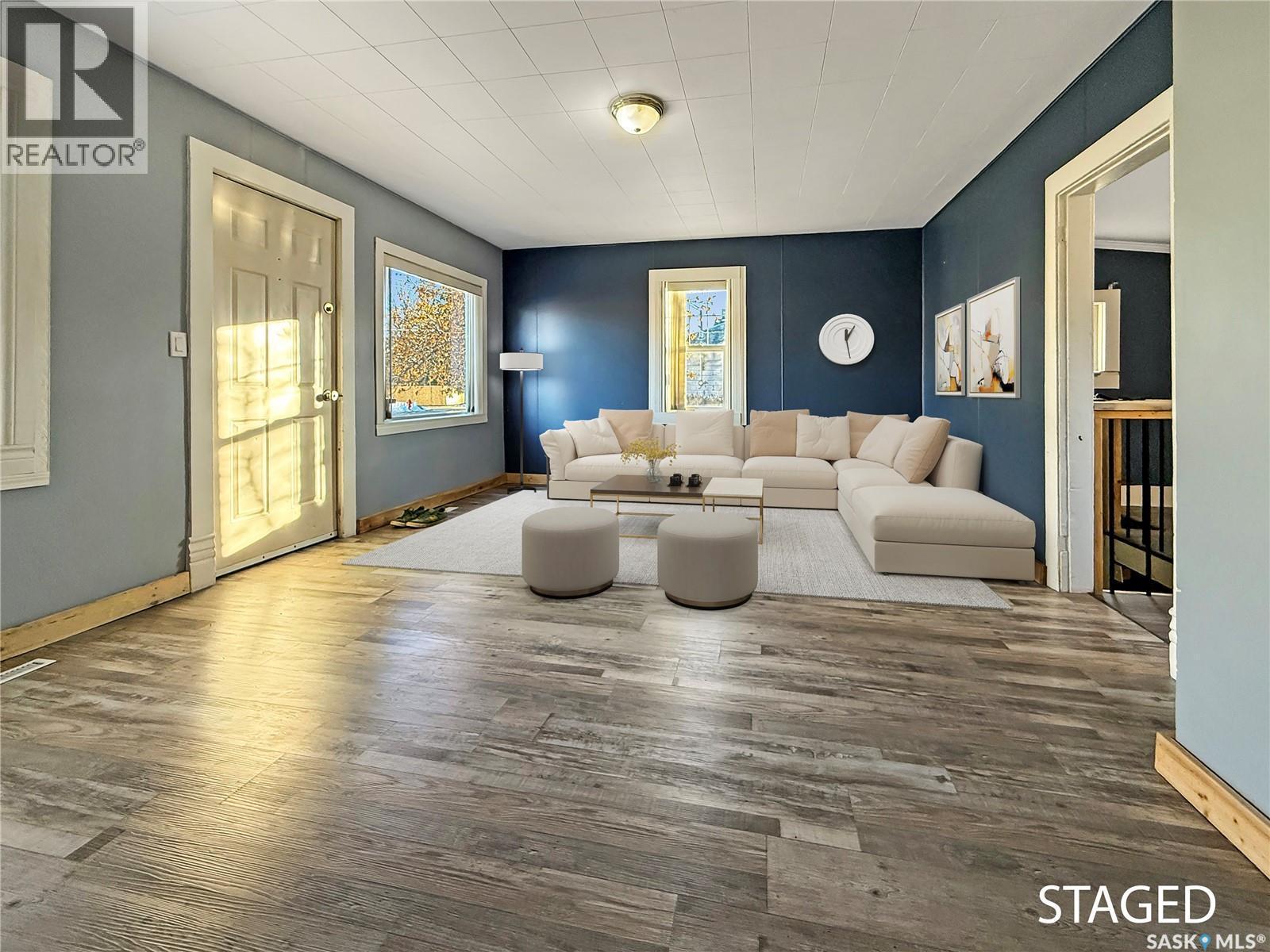 240 8Th Avenue Ne, Swift Current, SK - Indoor Photo Showing Other Room