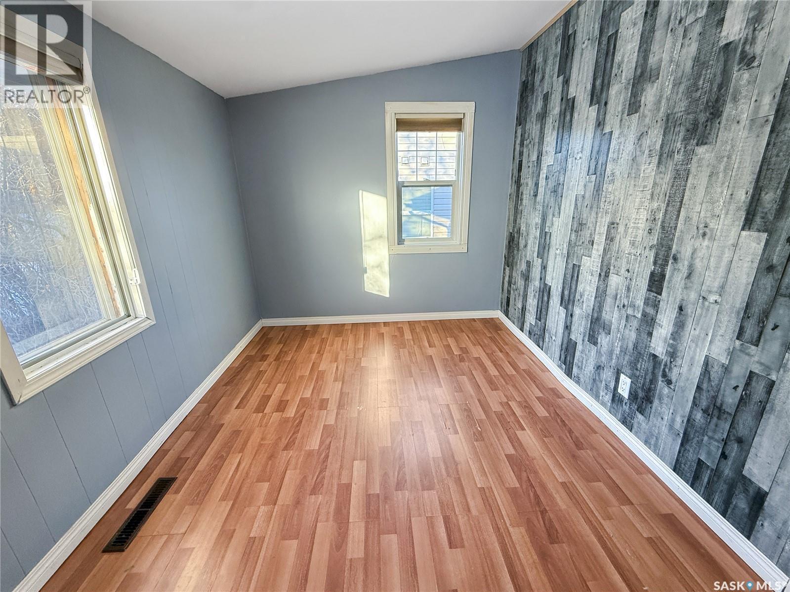 240 8Th Avenue Ne, Swift Current, SK - Indoor Photo Showing Other Room