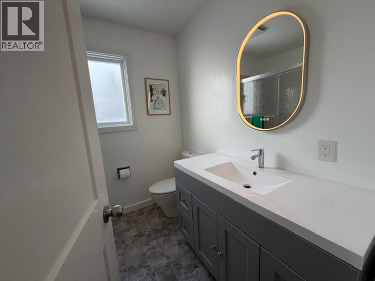 3039 Ridgeview Drive, Prince George, BC - Indoor Photo Showing Bathroom