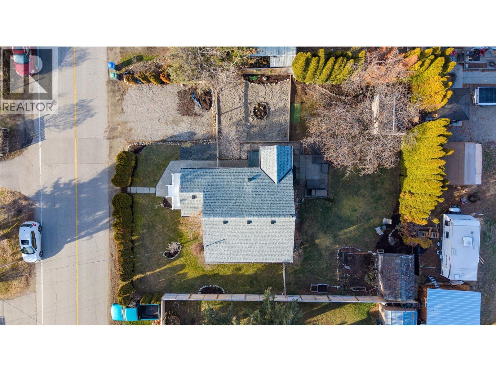 10120 Julia Street, Summerland, BC - Outdoor