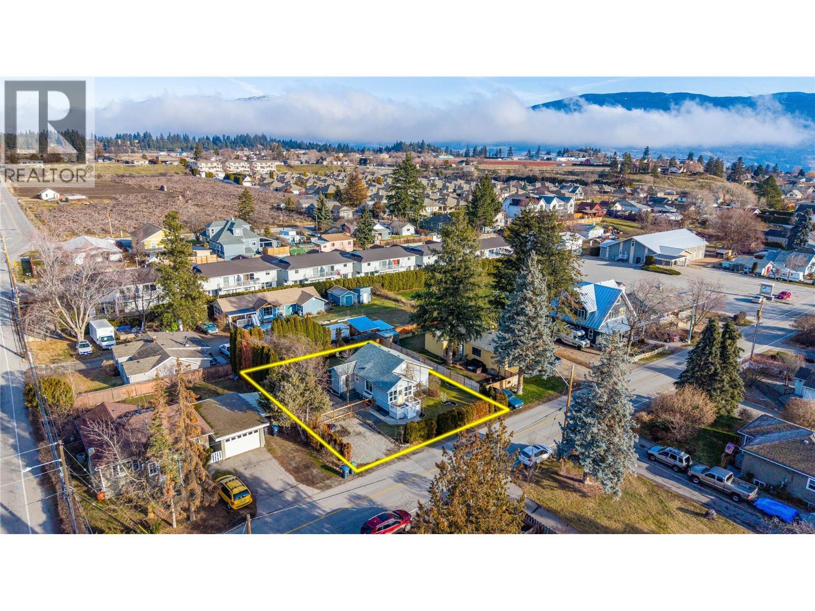 10120 Julia Street, Summerland, BC - Outdoor With View