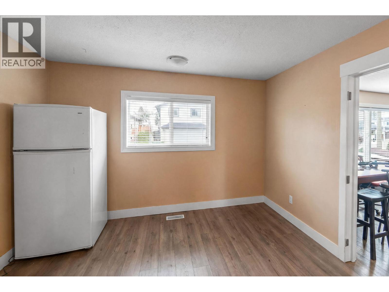 698 Balsam Road, Kelowna, BC - Indoor Photo Showing Other Room