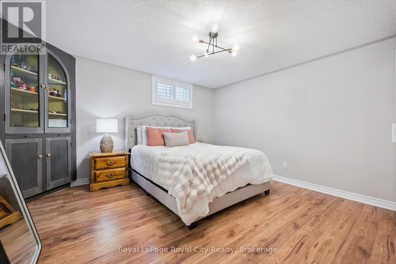 Basement Den/Bedroom - 18 Uplands Place, Guelph (Victoria North), ON - Indoor Photo Showing Bedroom