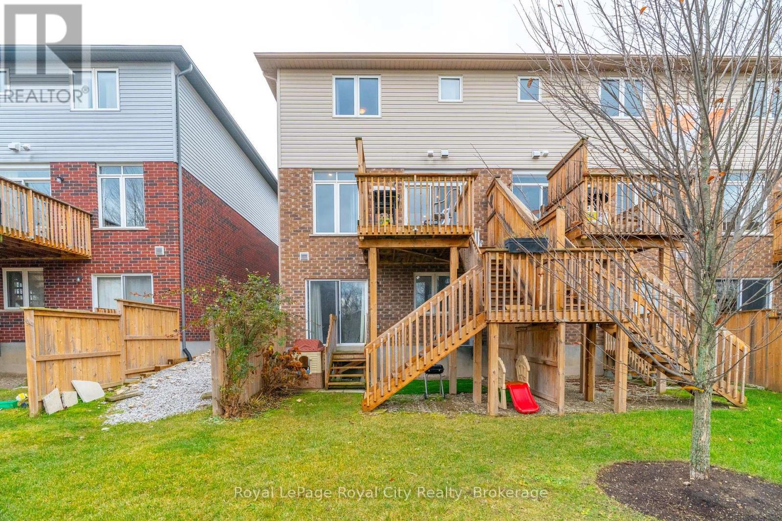 7 - 269 Watson Parkway N, Guelph (Grange Road), ON - Outdoor With Deck Patio Veranda With Exterior