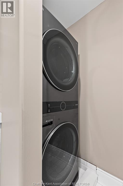 3564 Seven Lakes Drive, Lasalle, ON - Indoor Photo Showing Laundry Room