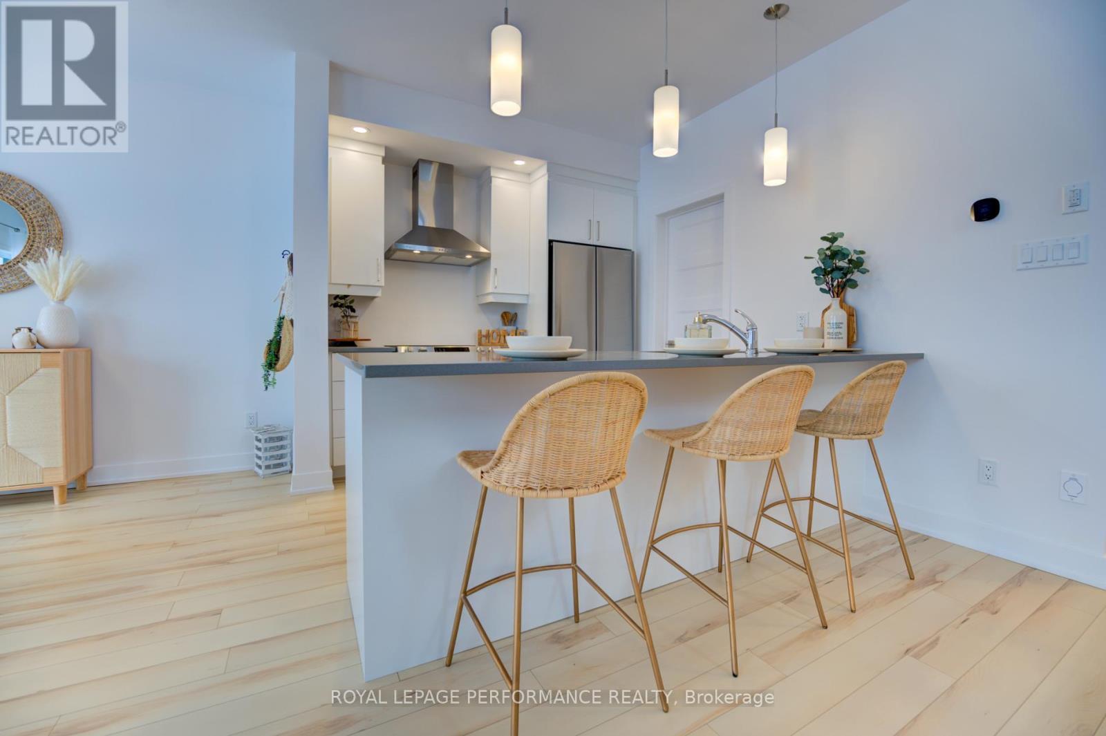 2513 Gray Crescent, Clarence-Rockland, ON - Indoor Photo Showing Kitchen