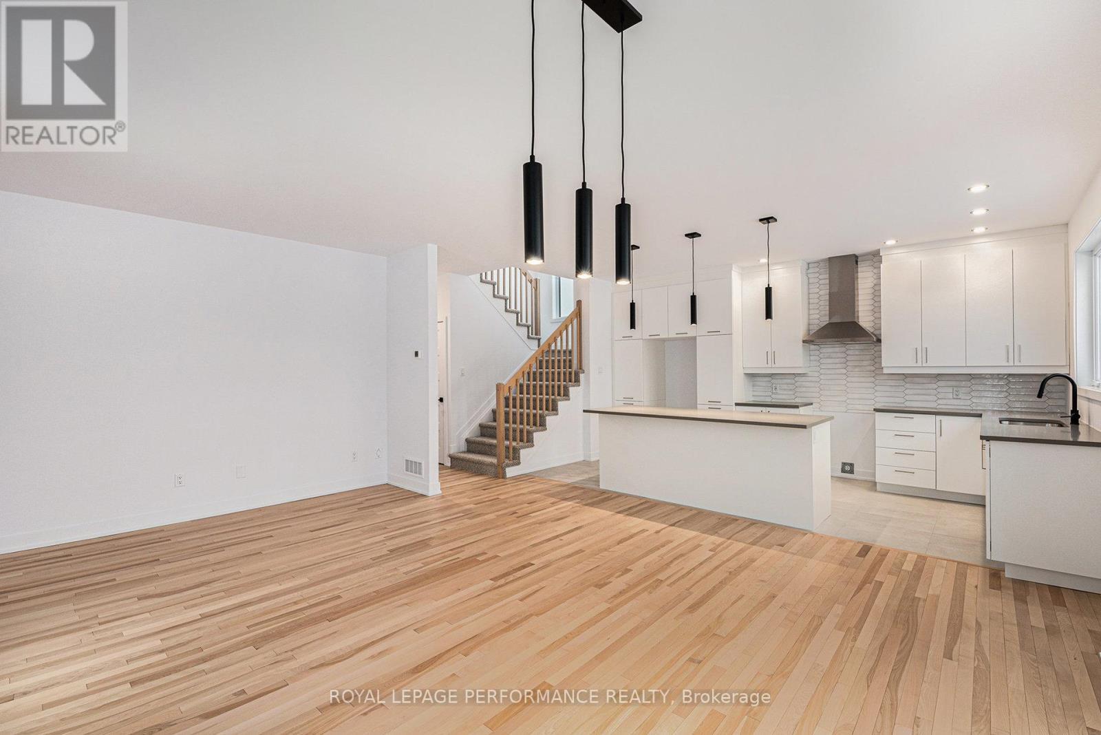 76 Rutile Street, Clarence-Rockland, ON - Indoor Photo Showing Kitchen