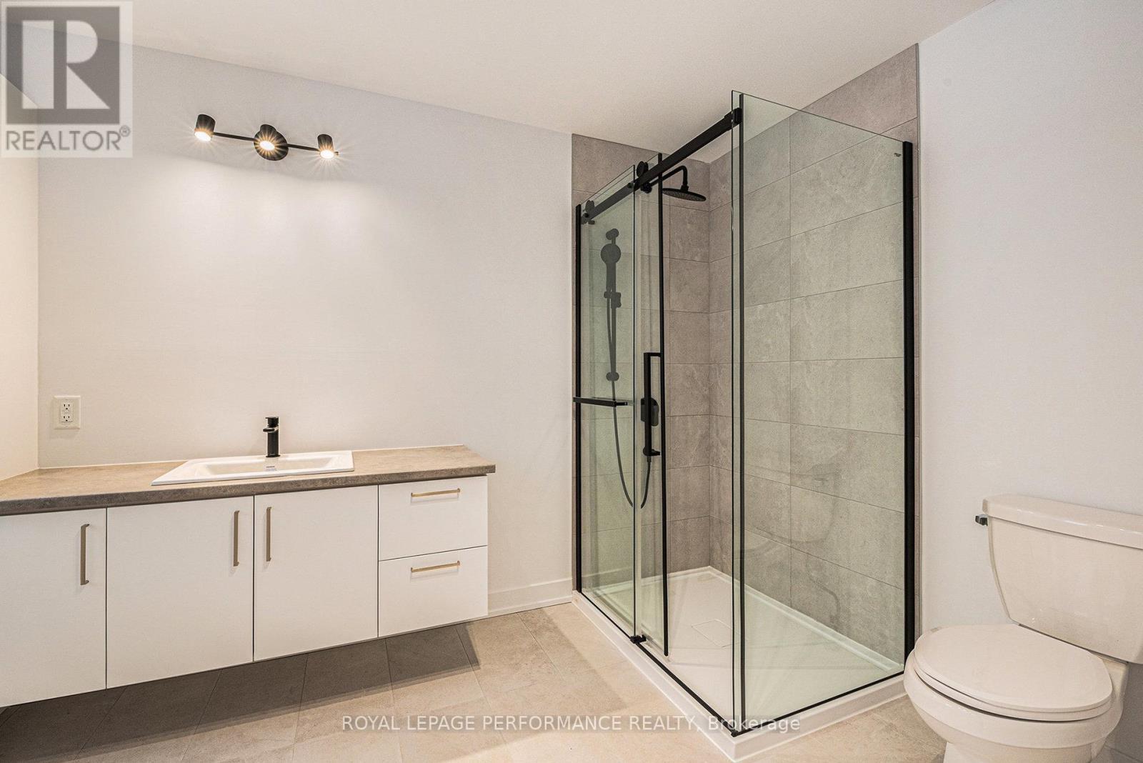 76 Rutile Street, Clarence-Rockland, ON - Indoor Photo Showing Bathroom