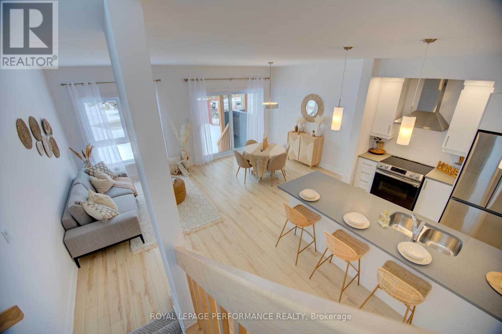 Th-152D Cypress Street, The Nation, ON - Indoor