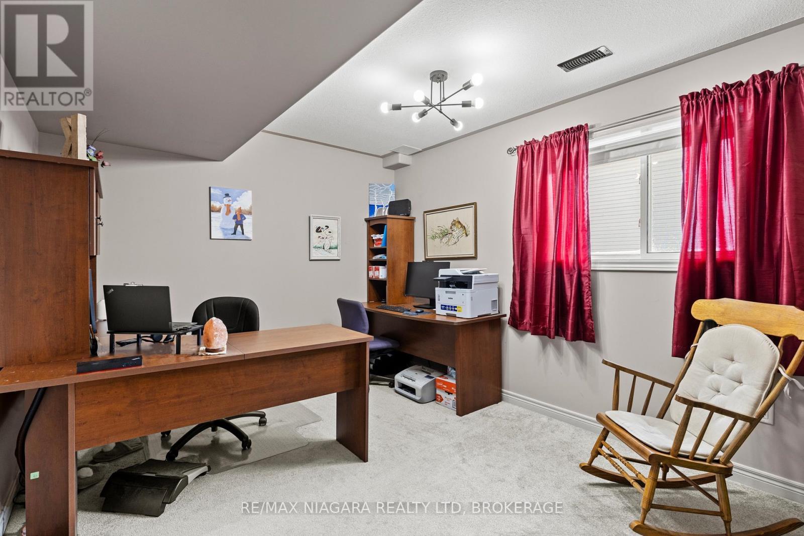 129 Wellbrook Avenue, Welland (Prince Charles), ON - Indoor Photo Showing Office