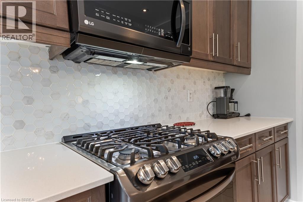 8 Lorne Card Drive, Paris, ON - Indoor Photo Showing Kitchen