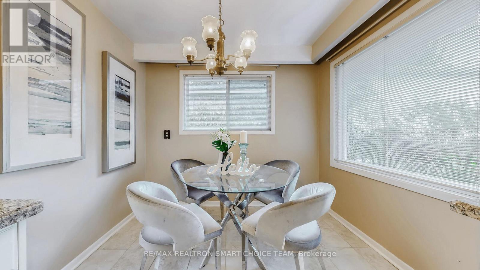 18 Brenham Crescent, Toronto, ON - Indoor Photo Showing Dining Room