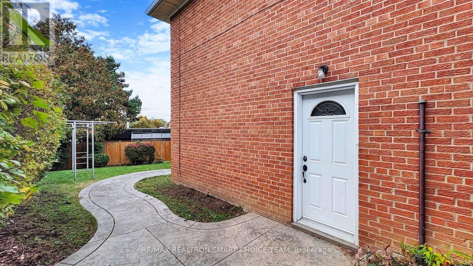 18 Brenham Crescent, Toronto, ON - Outdoor With Exterior