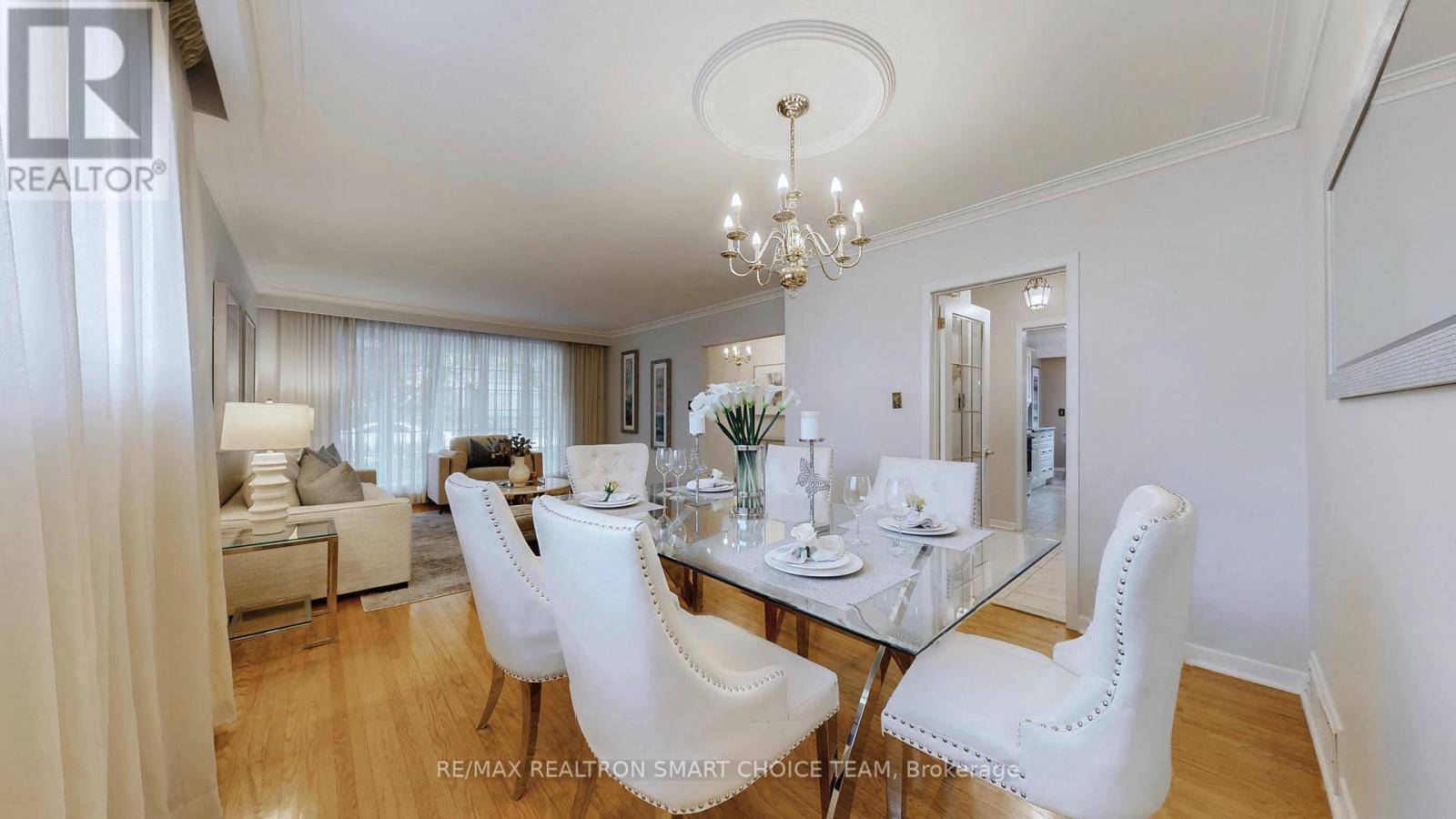 18 Brenham Crescent, Toronto, ON - Indoor Photo Showing Dining Room