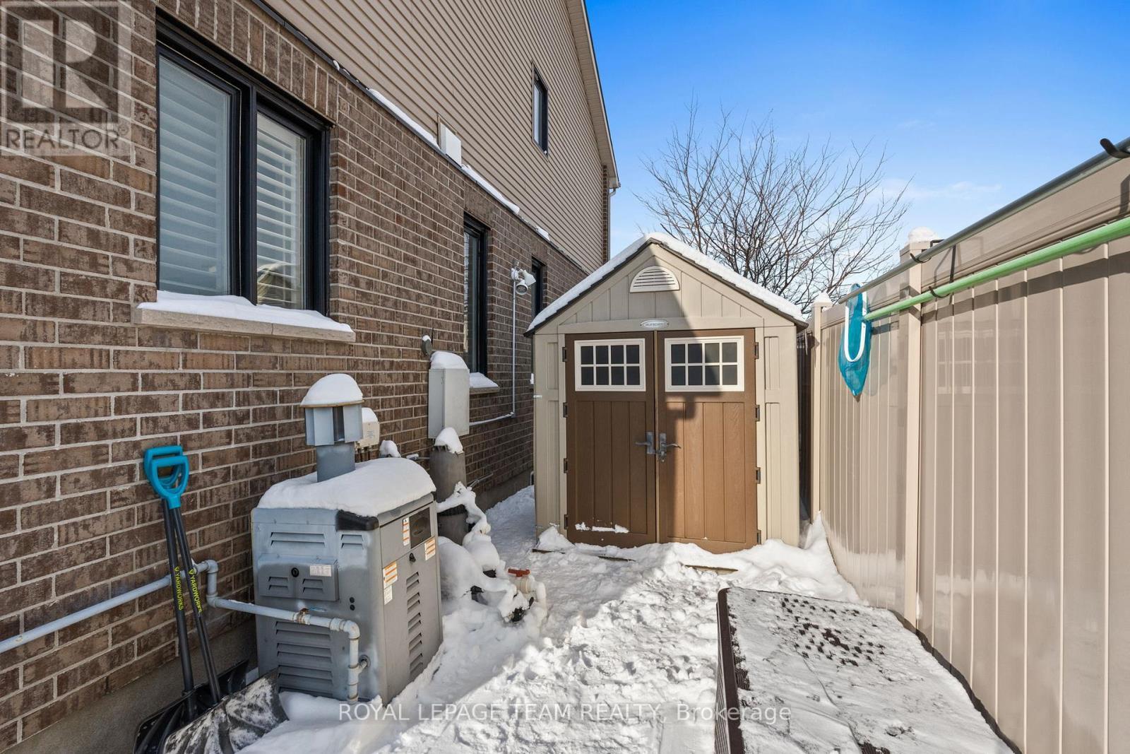 801 Bowercrest Crescent, Ottawa, ON - Outdoor With Exterior