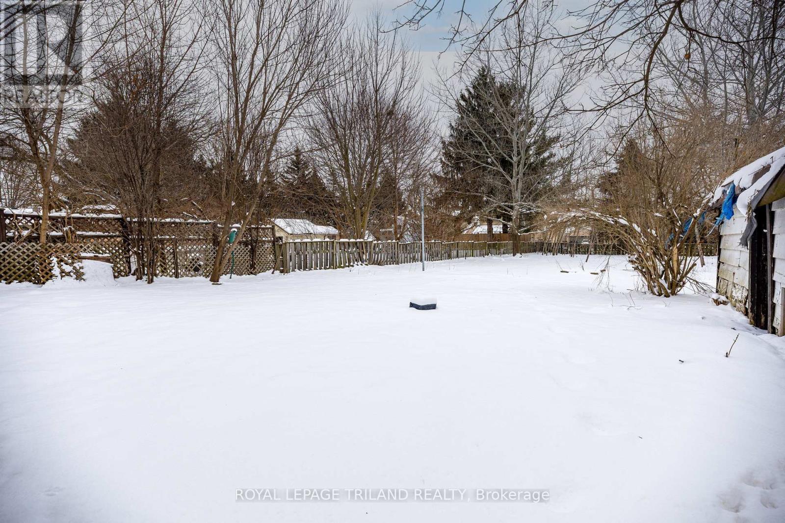 1223 Sunningdale Road E, London North (North C), ON - Outdoor