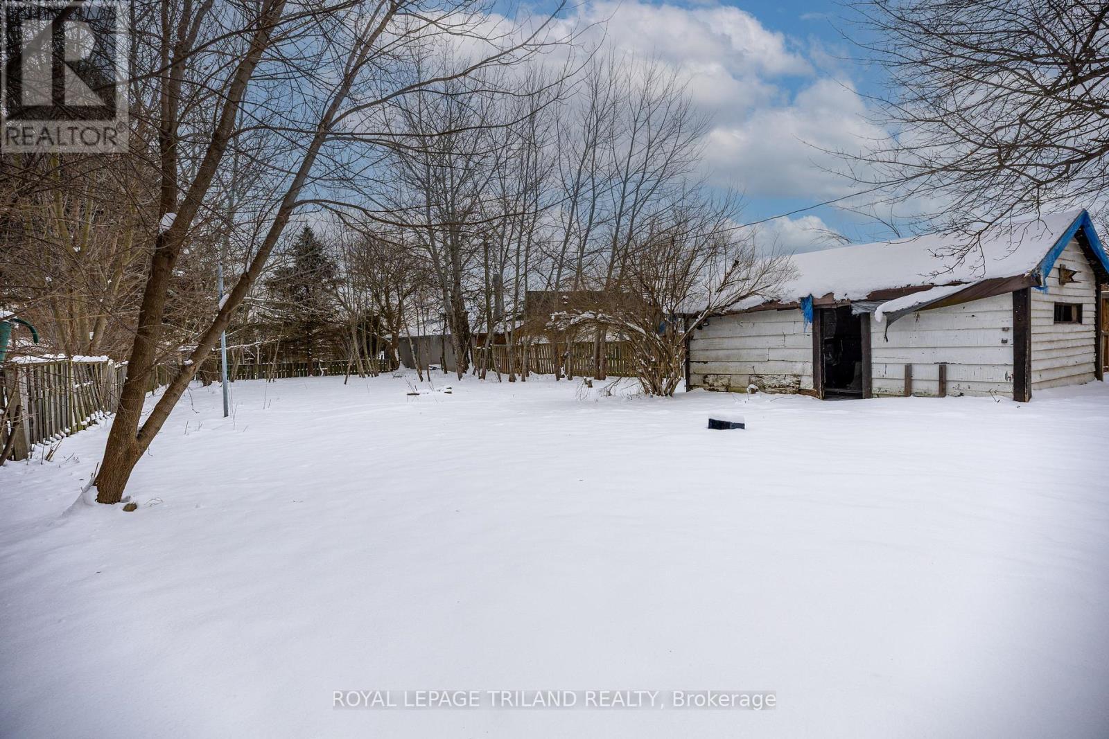 1223 Sunningdale Road E, London North (North C), ON - Outdoor