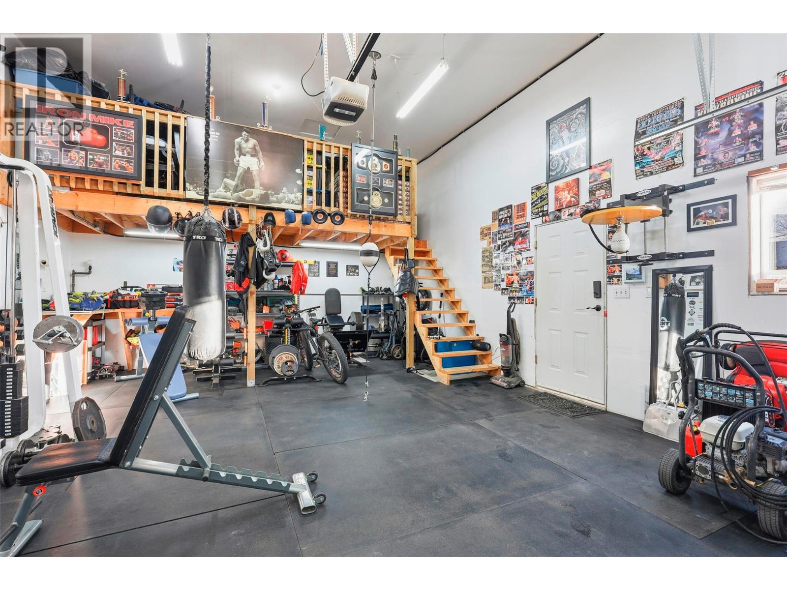18 x 25 Heated Garage with Mezzanine - 4654 Spurraway Road, Kamloops, BC - Indoor Photo Showing Garage
